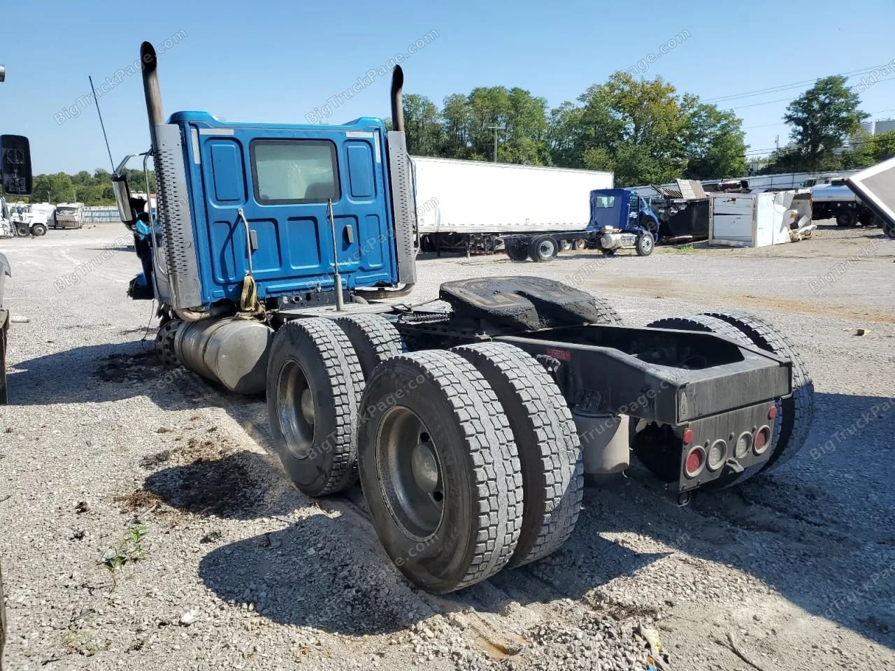 2024 WESTERN STAR 49X Chassis — photo 3