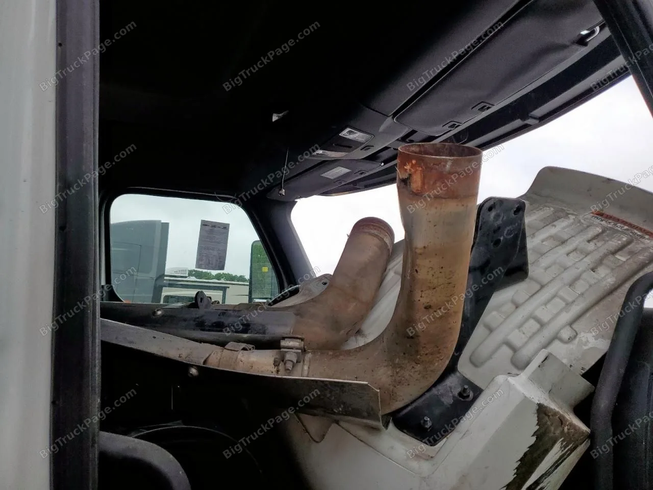 2023 WESTERN STAR 49X Chassis — photo 5