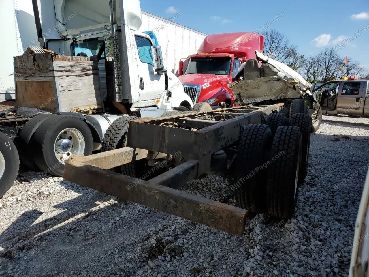 2018 PETERBILT 567 — photo 4