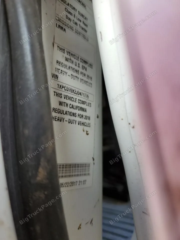 2018 PETERBILT 567 — photo 10