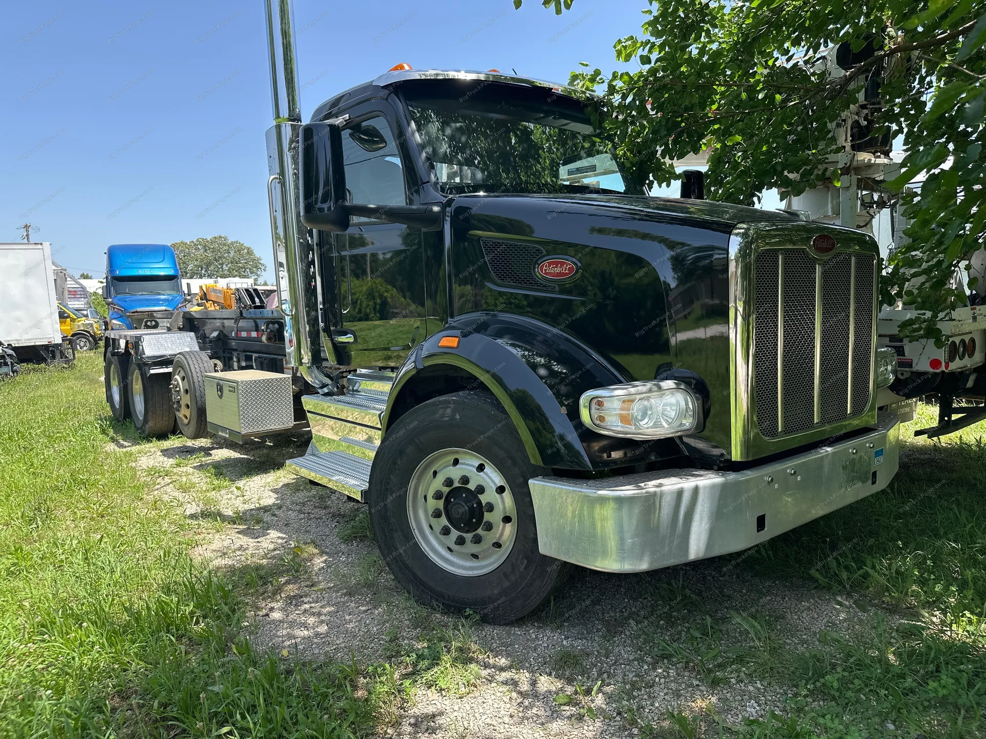 2024 PETERBILT 567 rolloff container, garbage truck