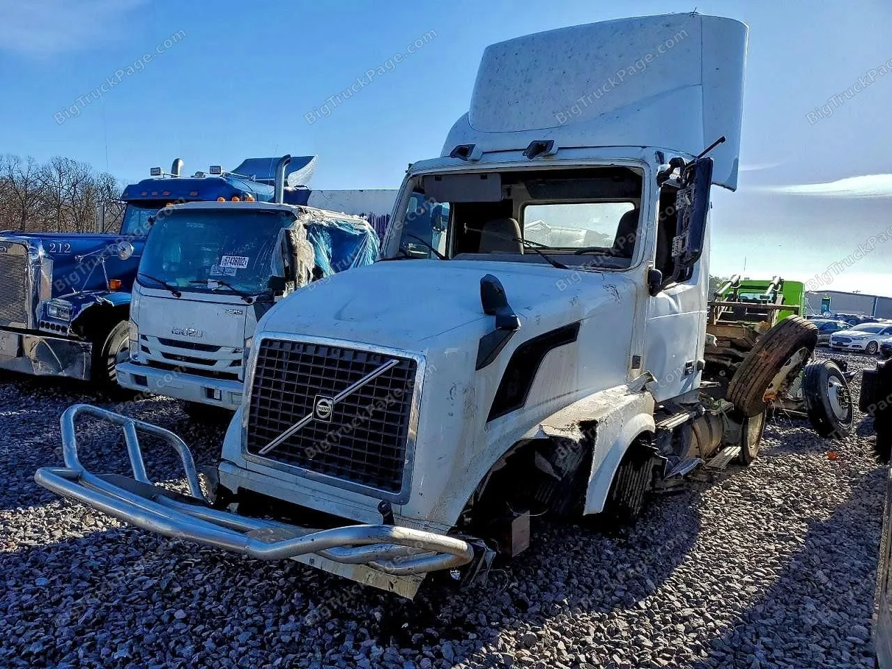 2017 VOLVO TRUCK VNL — photo 2