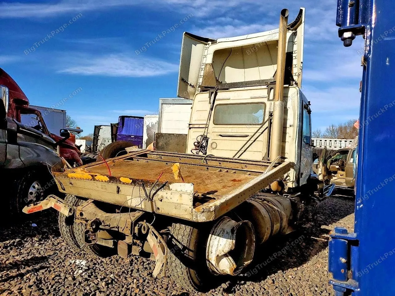 2017 VOLVO TRUCK VNL — photo 4
