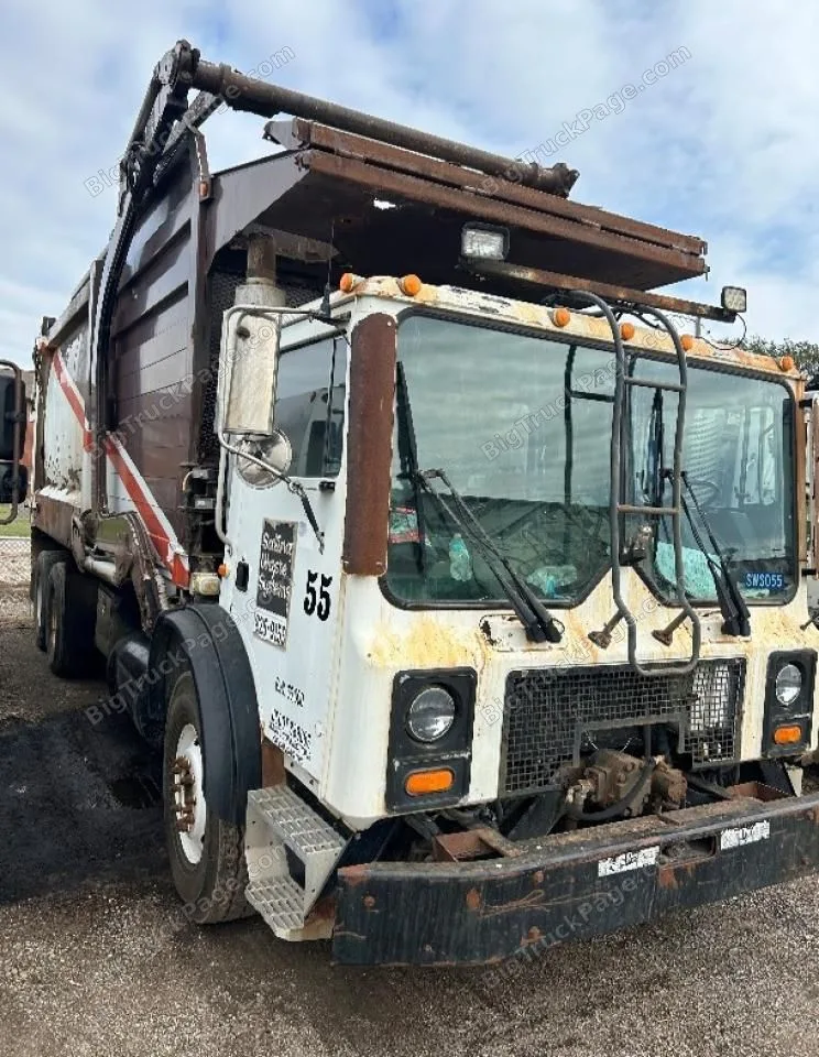 2003 MACK CH