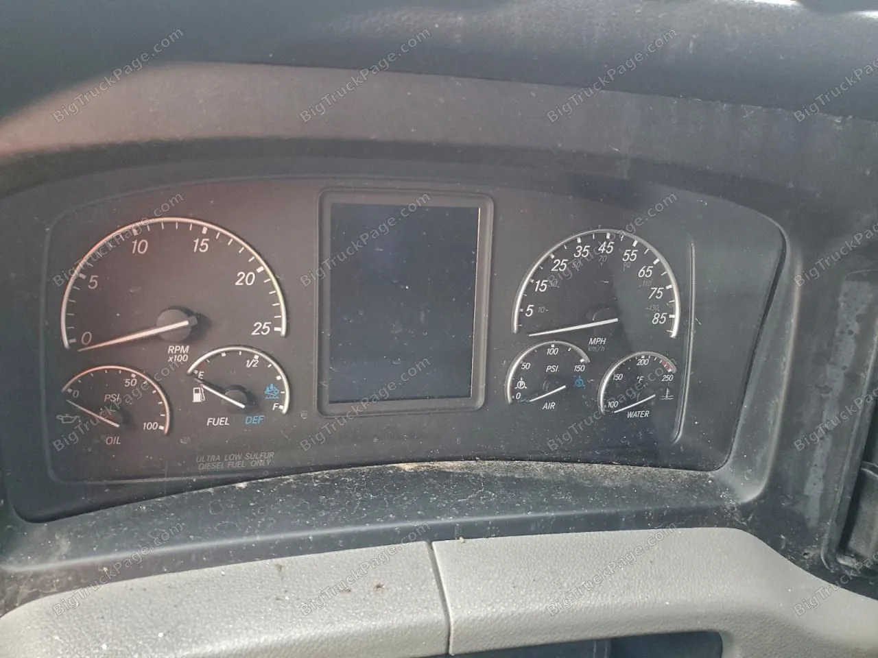 2020 FREIGHTLINER Cascadia — photo 8