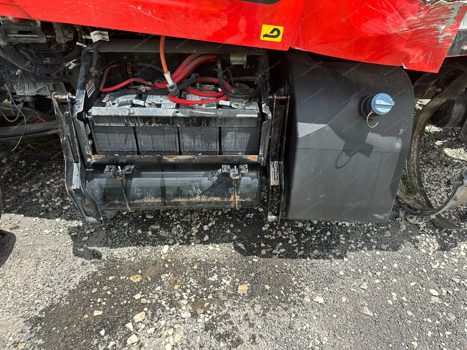 2023 PETERBILT 579 — photo 8