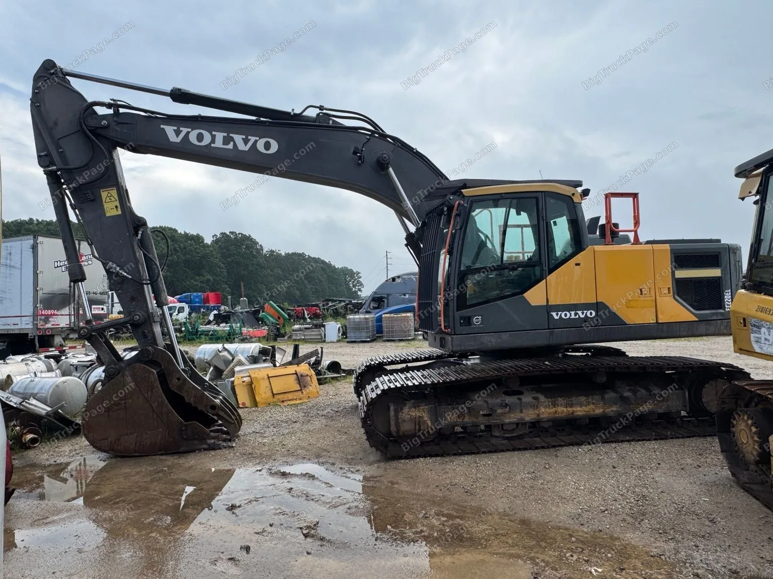 2018 Volvo EC220EL Hydraulic Excavator - 4,845 Hours - Hydraulic Coupler - D6J Diesel
