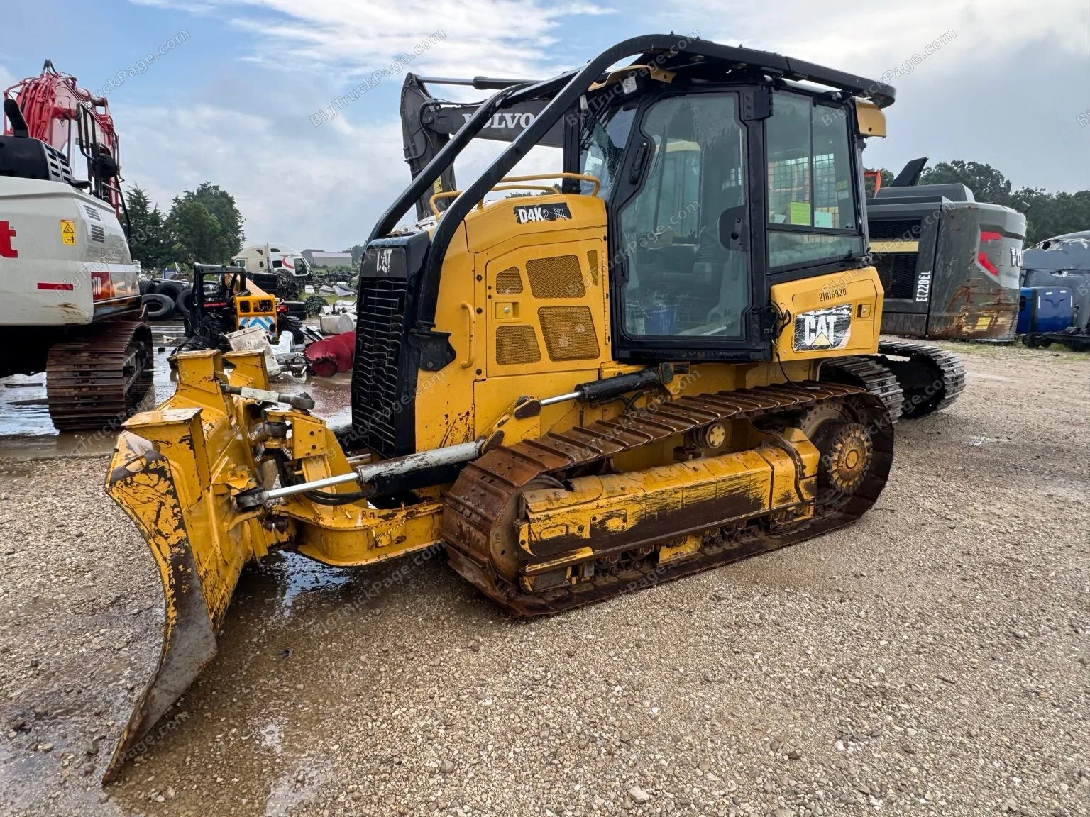 CAT Caterpillar D4K2 XL Dozer Enclosed Cab 6-Way PAT Blade C4.4 Diesel D4K