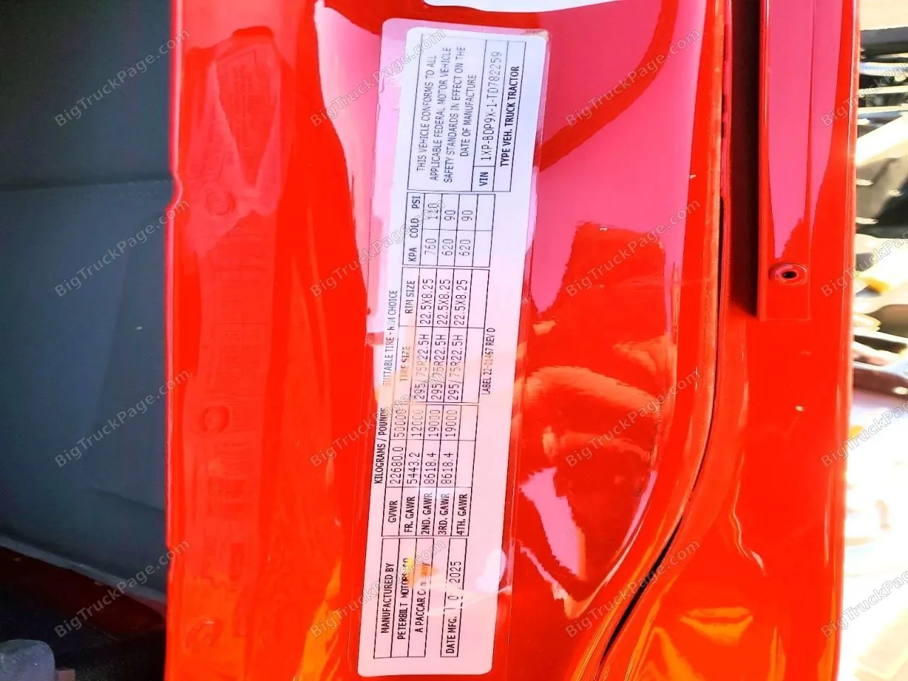 2026 PETERBILT 579 — photo 10