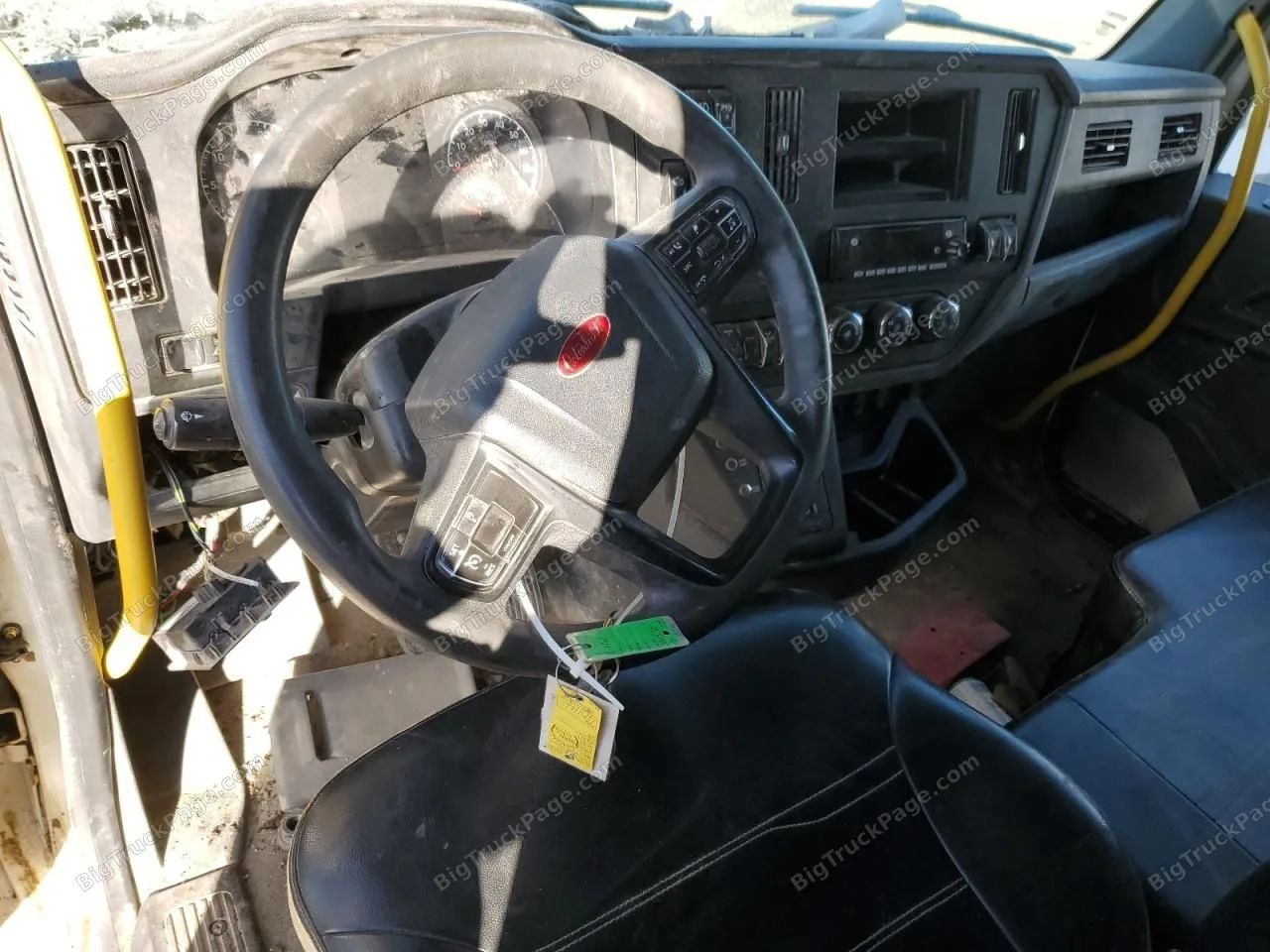 2023 PETERBILT 363 — photo 8