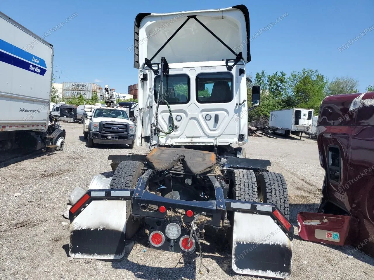2025 FREIGHTLINER Cascadia — photo 6