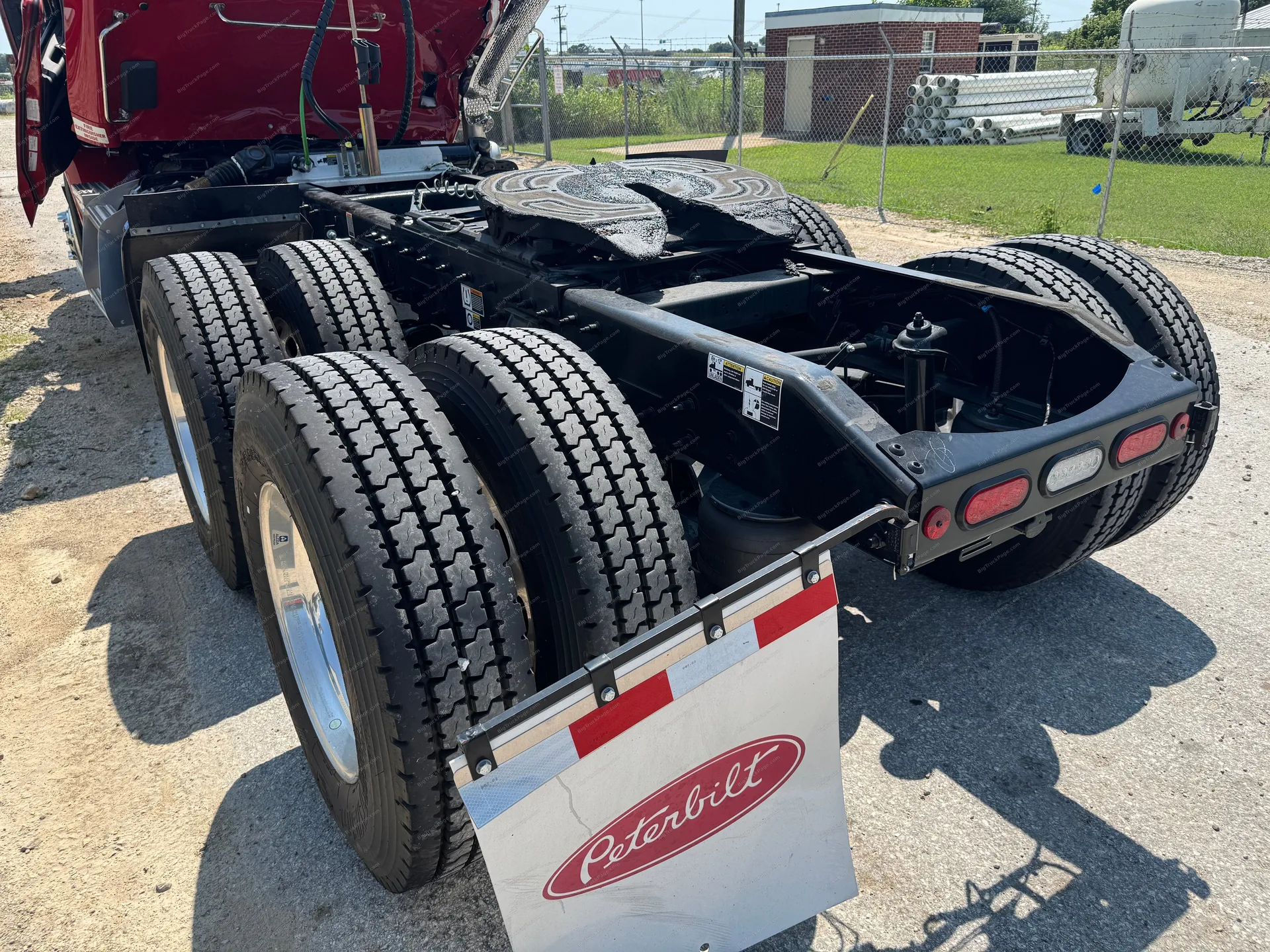 2026 PETERBILT 579 — photo 15