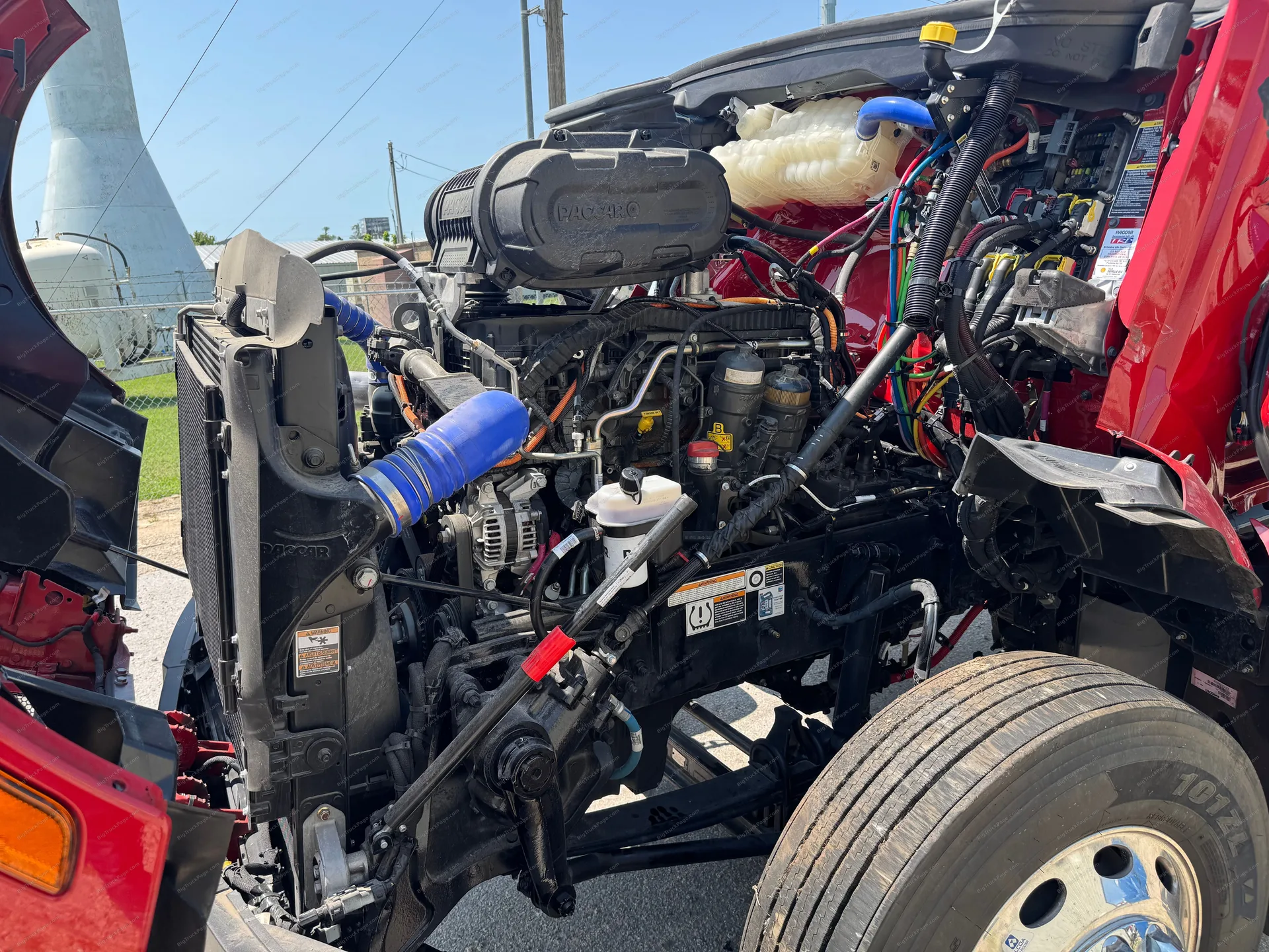 2026 PETERBILT 579 — photo 19