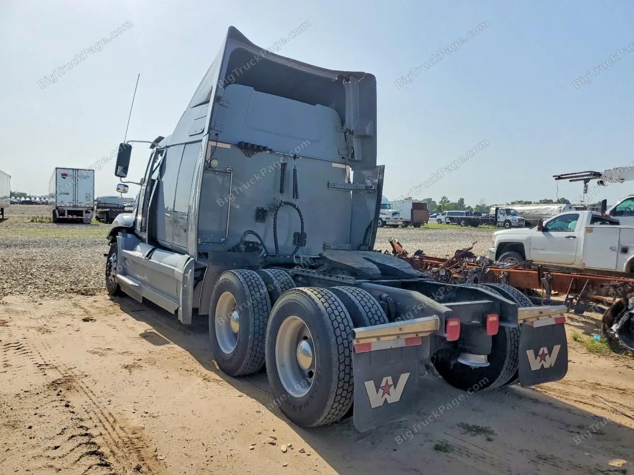 2022 WESTERN STAR 5700 — photo 3