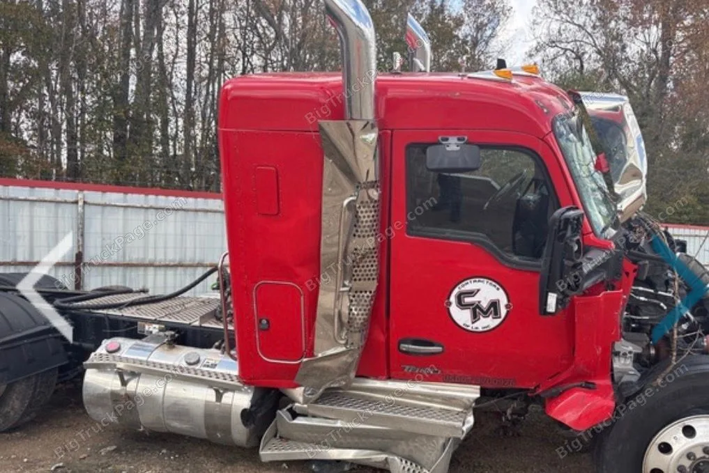 2025 KENWORTH T880 — photo 13