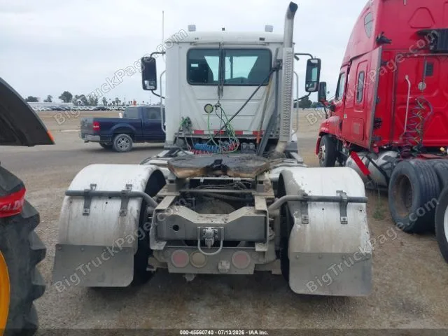2019 MACK Anthem — photo 15