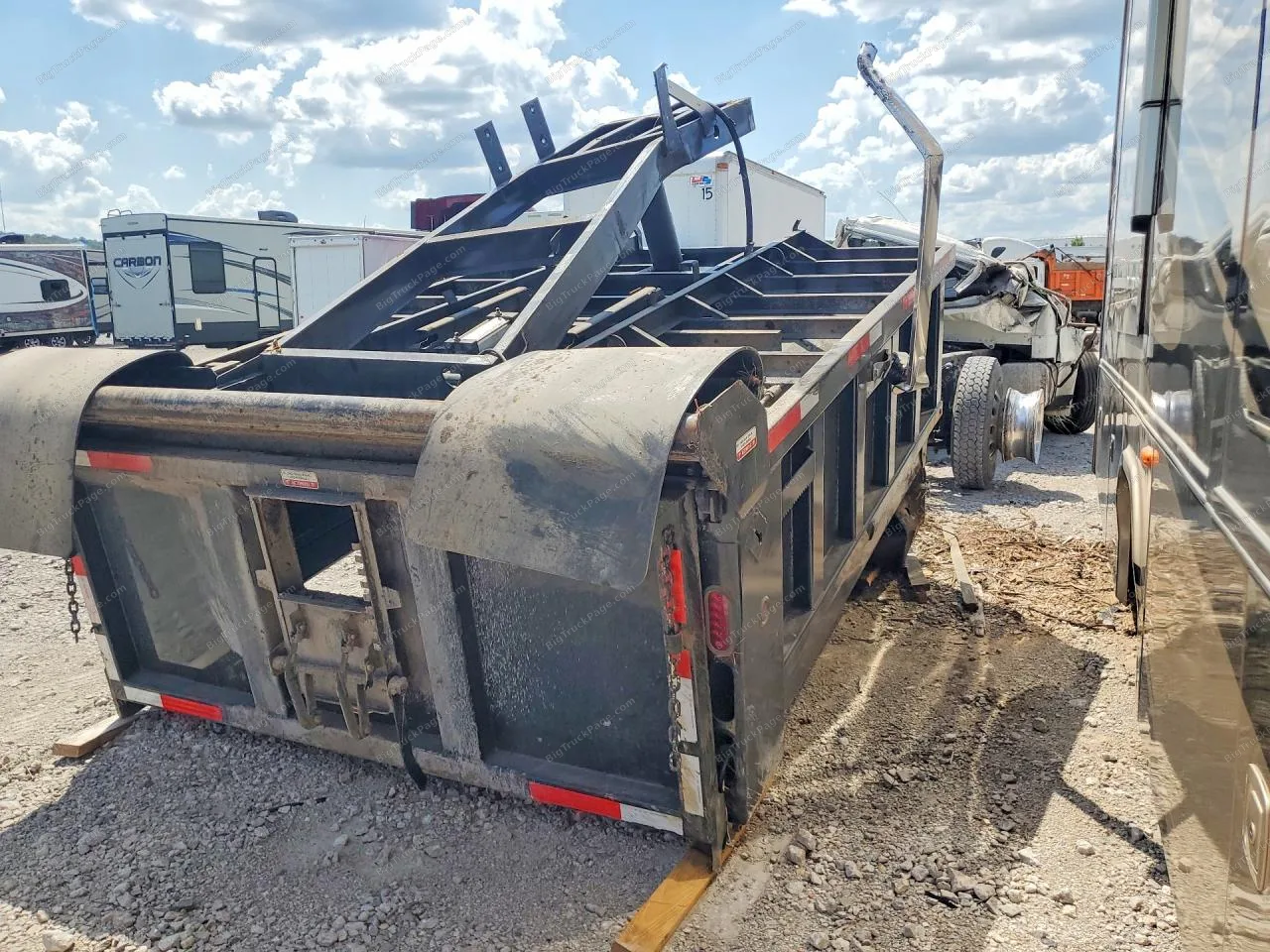 2019 FREIGHTLINER M2 — photo 3