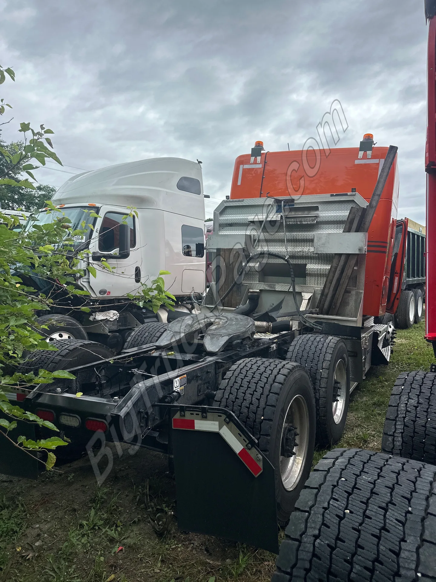 2024 KENWORTH T680 — photo 2