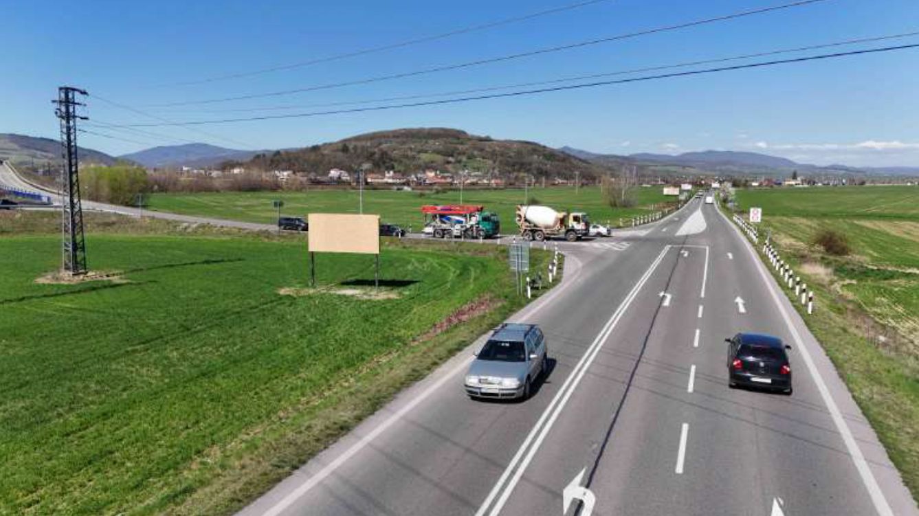 Billboard Trenčianske Bohuslavice - Cesta Trenčín - Nové Mesto nad Váhom - Billboard na prenájom v Hlavná cesta medzi Trenčínom a Novým Mestom nad Váhom