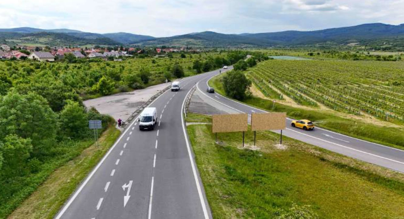 Billboard Pezinok - Cesta medzi Pezinkom, Malackami a Modrou - Billboard na prenájom v Hlavná cesta medzi Pezinkom, Malackami a Modrou