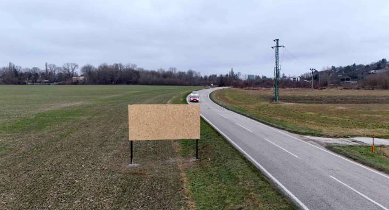 Billboard Banka - Cesta Piešťany - Hlohovec (pri Sĺňave) - Billboard na prenájom v Hlavná cesta medzi Piešťanmi a Hlohovcom, pri rekreačnej oblasti Sĺňava