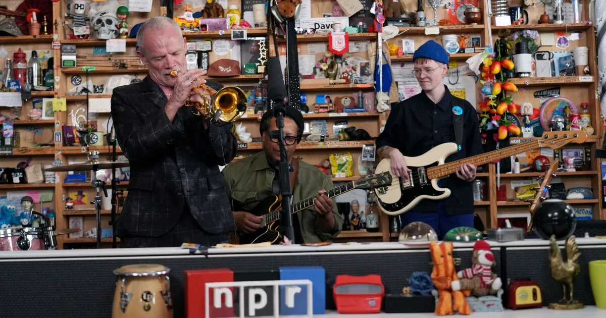 Flea ve Honora Band: Tiny Desk Sahnesinde Bir Caz Macerası