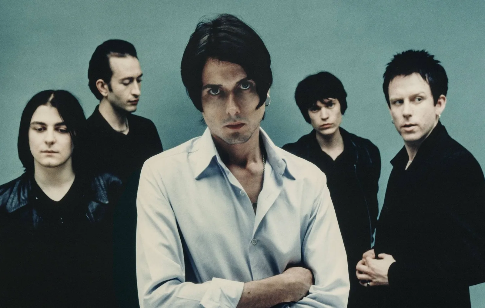 Suede, 'Coming Up' Albümünün 30. Yıl Dönümü için Özel Yeniden Basım ve 12 İnç Single Koleksiyonu Duyurdu