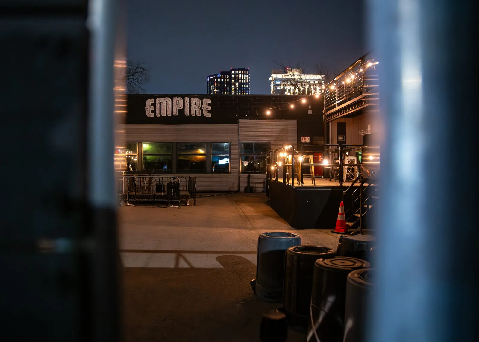 Austin’in Kalbindeki Sarsıntı: Empire Garage’dan Tahliye Kararı