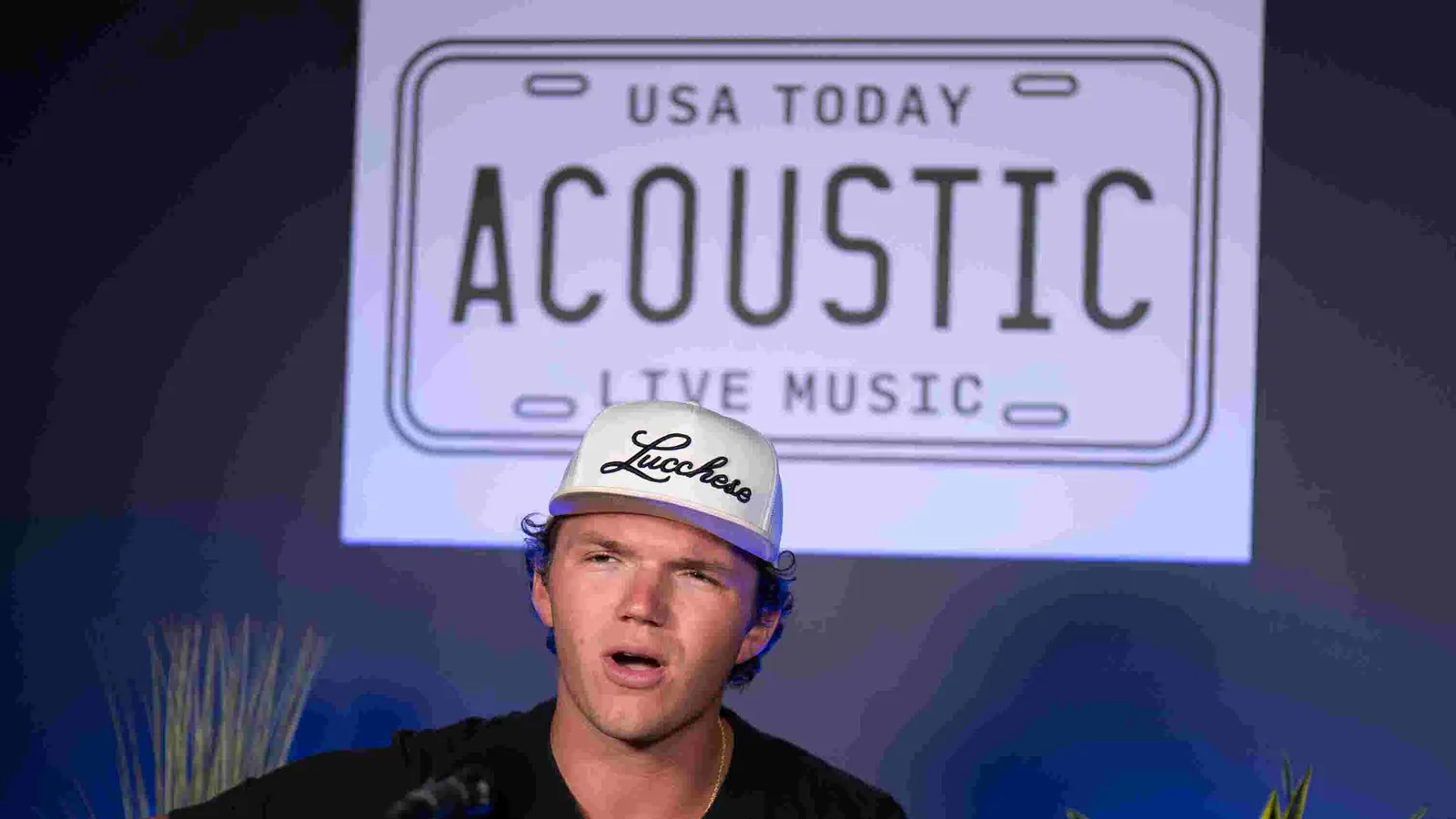 Madden Metcalf, 'Sound of the Summer' ile USA TODAY Akustik Sahnesinde