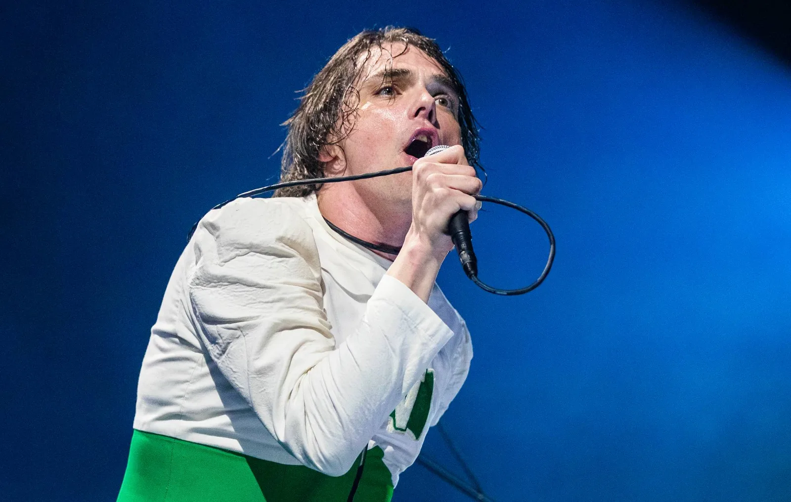 Gerard Way, Wembley’deki Hayran Partisinde DJ Kabininde: Kapanış Şarkısı Herkesi Şaşırttı