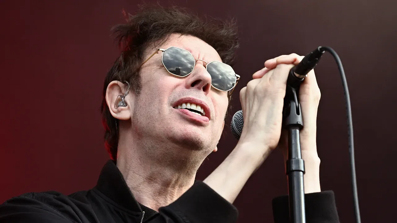 Echo and the Bunnymen 12 Yıl Sonra Geri Döndü: 'Apples for Isaac'