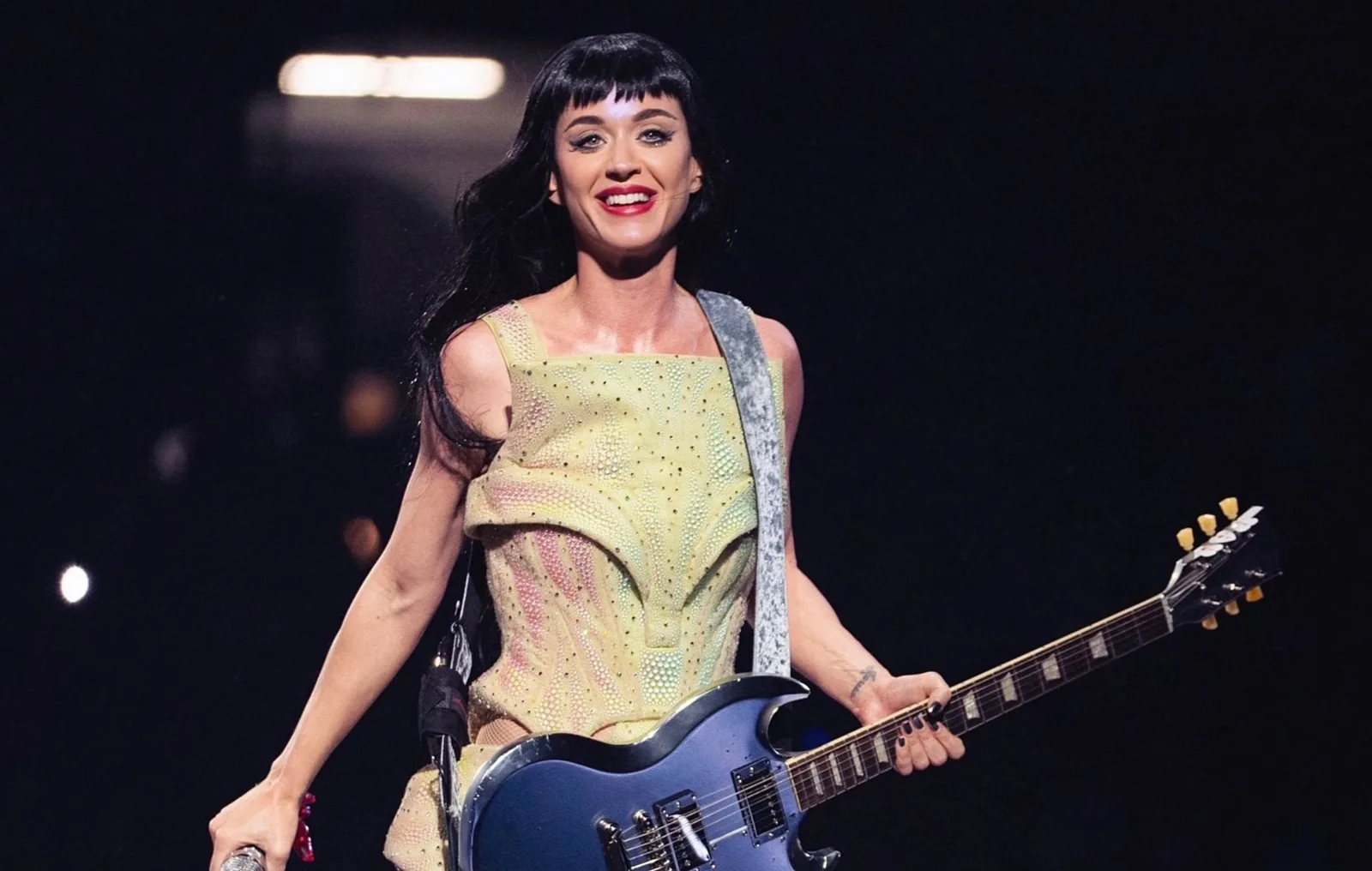 Katy Perry 'Lifetimes' Konser Filmi İngiltere'de 150 Sinemada: Sahne Işıkları Perdeye Taşınıyor