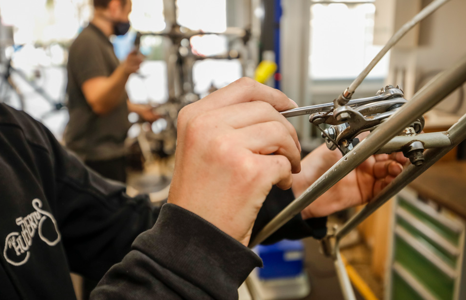 Fahrradmechaniker/in EFZ, Zweirad-Assistent/in EBA, Praktiker/in PrA Zweirad - Bild 1