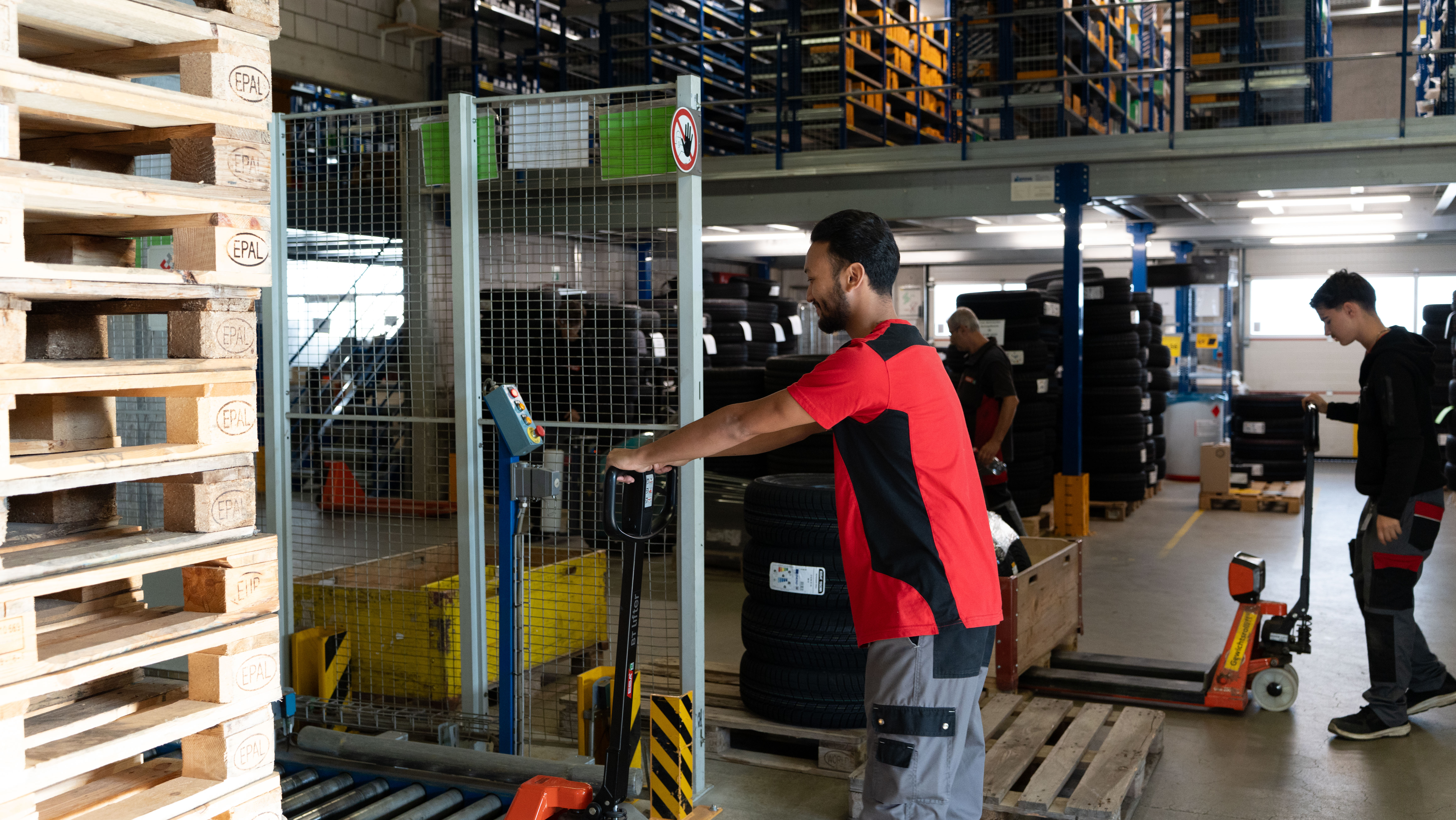 Logistiker/-in EFZ, oder EBA - Bild 1