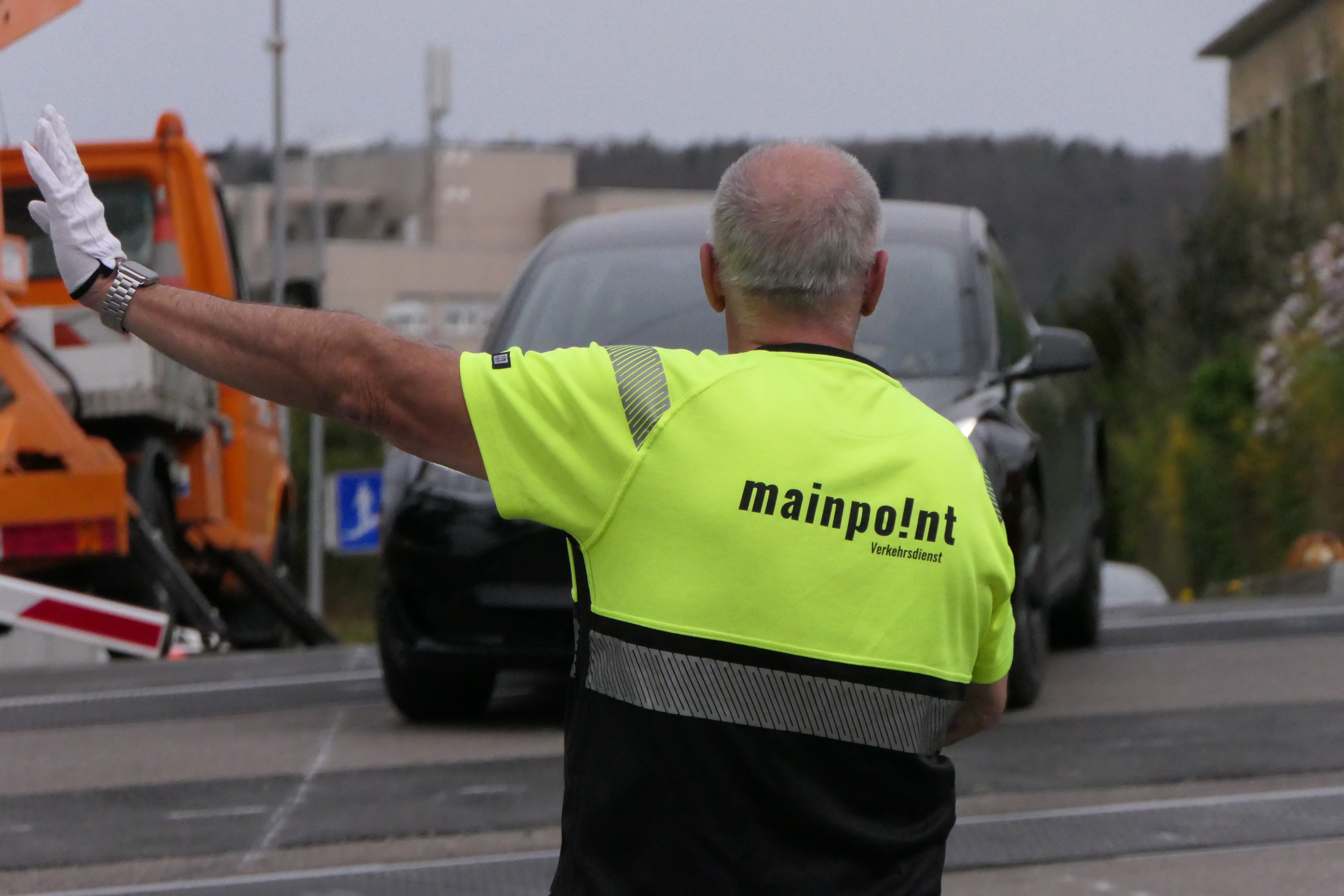 Lehrstelle als Kauffrau/-mann EFZ - Bild 1