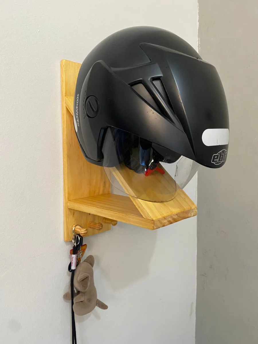Suporte para capacete e chaves — foto 4
