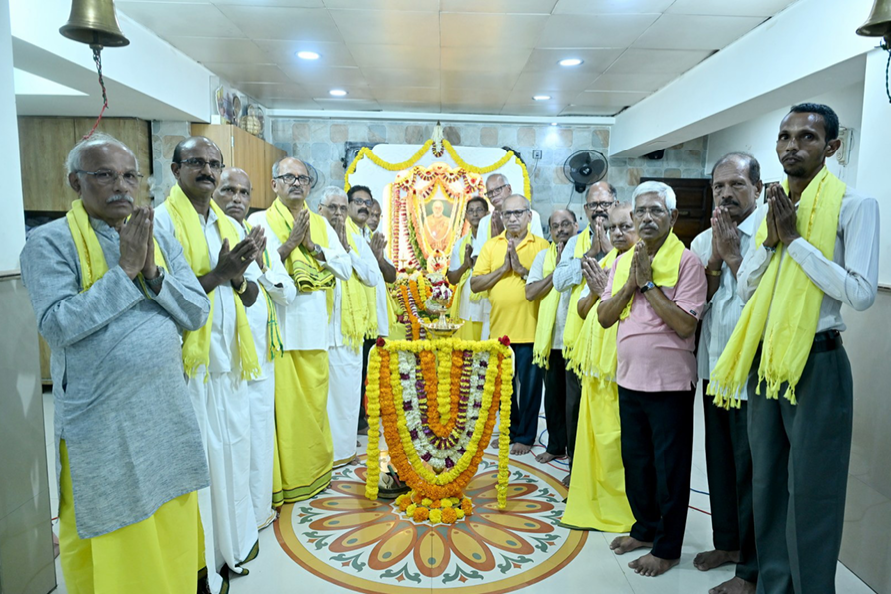ಬಿಲ್ಲವರ ಅಸೋಸಿಯೇಷನ್ ಮುಂಬೈ ದೊಂಬಿವಲಿ ಸ್ಥಳೀಯ ಸಮಿತಿಯಲ್ಲಿ ಬ್ರಹ್ಮಶ್ರೀ ನಾರಾಯಣ ಗುರುಗಳ 172ನೇ ಜನ್ಮದಿನಾಚರಣೆ ಸಮಾರಂಭ