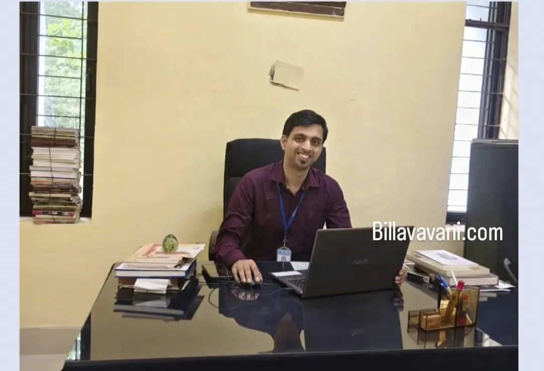 ಆಕಾಶವಾಣಿ ಮಂಗಳೂರಿನಲ್ಲಿ ಕಾರ್ಯಕ್ರಮ ನಿರ್ವಾಹಕರಾಗಿಶ್ರೀ ಲತೀಶ್ ಪಾಲ್ಧಾನೆ 