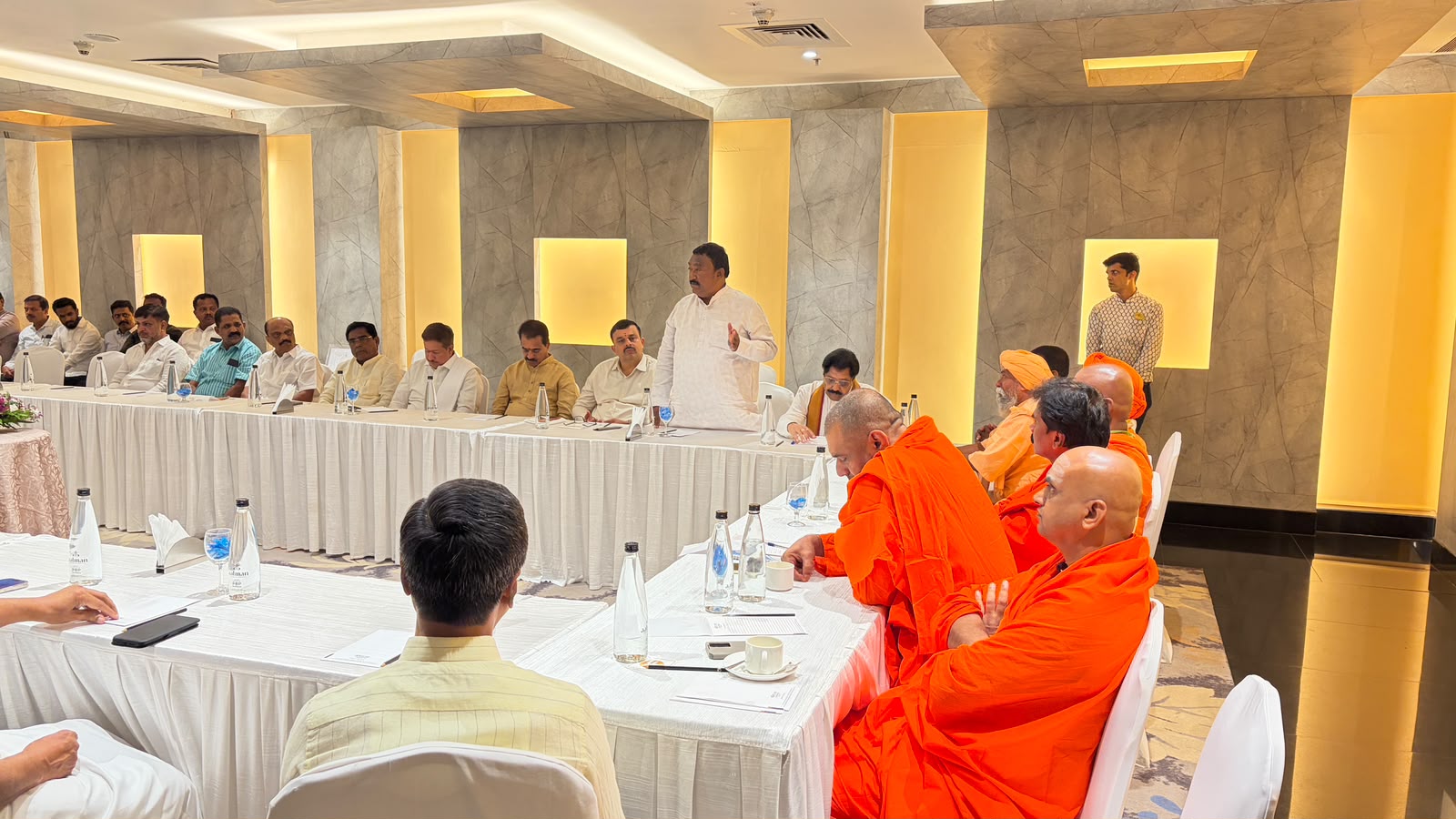 ನಾರಾಯಣಗುರು ಒಕ್ಕೂಟ ರಚನೆಗೆ ಸಮಾಜದ ರಾಜಕೀಯ ಜನಪ್ರತಿನಿಧಿಗಳ ಮಹತ್ವದ ಸಮಾಲೋಚನಾ ಸಭೆ