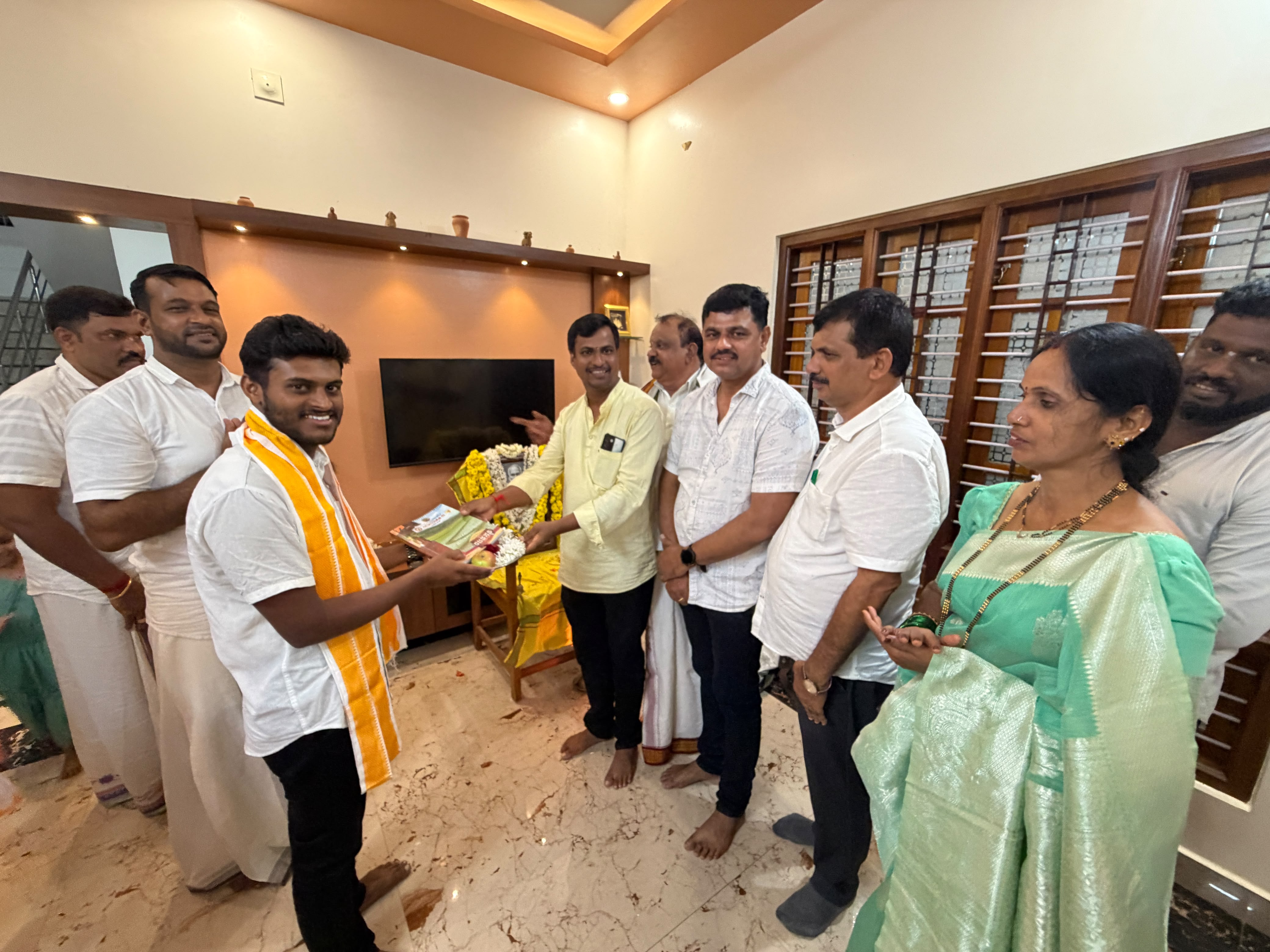 Yuvavahini.jpeg
