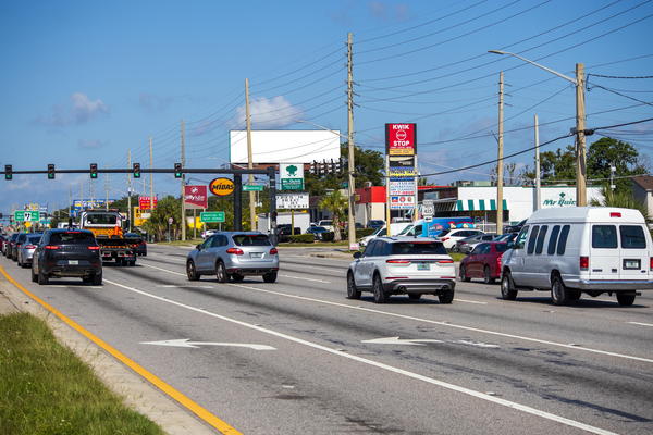 SR 50 W NS 280ft W/O Kirkman Rd F/E - Single