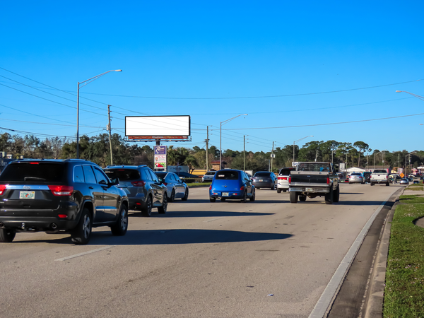 US 17/92 WS 0.92mi N/O SR 434 F/S - Single