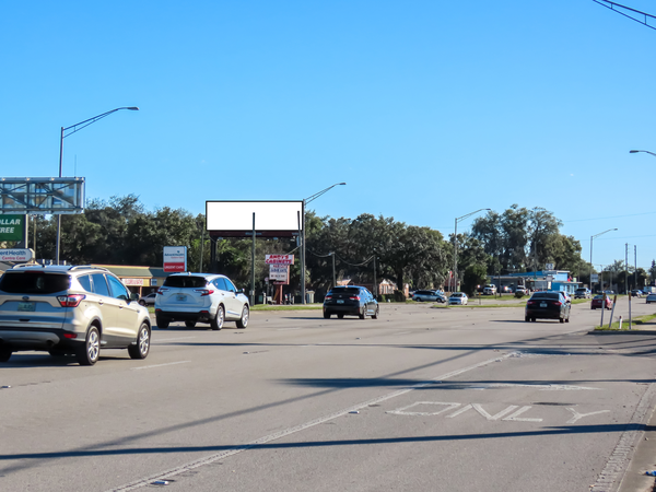 US 17/92 ES 0.37mi S/O SR 434 F/N - Single