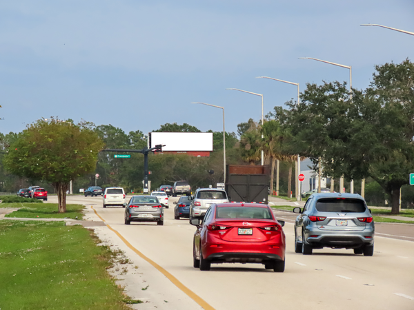 John Young Pkwy ES 1.12mi N/O Sand Lake Rd F/S - Single