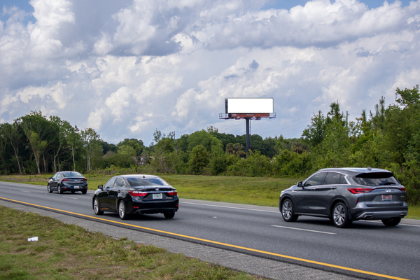 Florida Tpk ES 1.2mi S/O Osceola Pkwy #249 F/S - Single