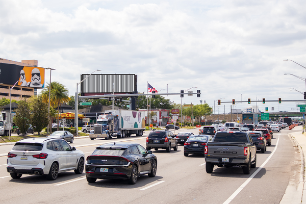 Sand Lake Rd SS 999ft E/O I-4 F/E - Single