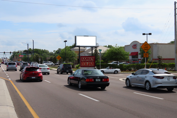 US 17/92 WS 1mi S/O US 192 F/N - Single