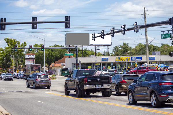 Pine Hills Rd ES 160ft N/O SR 50 W F/S - Away