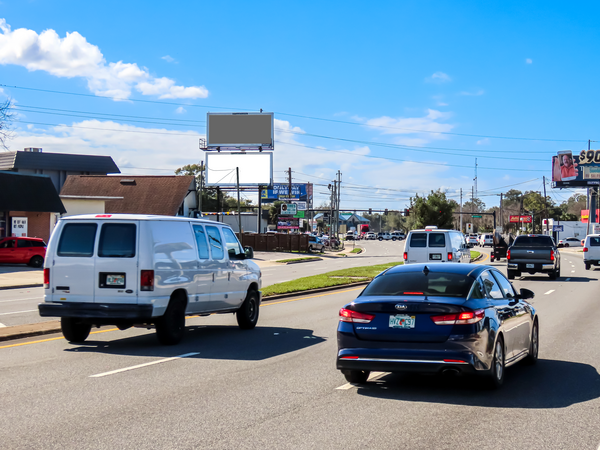 Lee Rd SS 400ft E/O Edgewater Dr F/NE - Lower