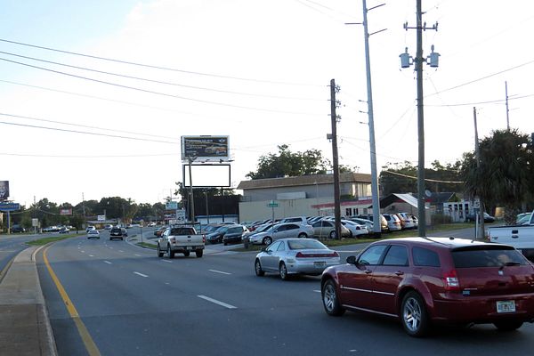 Lee Rd SS 400ft E/O Edgewater Dr F/SW - Lower